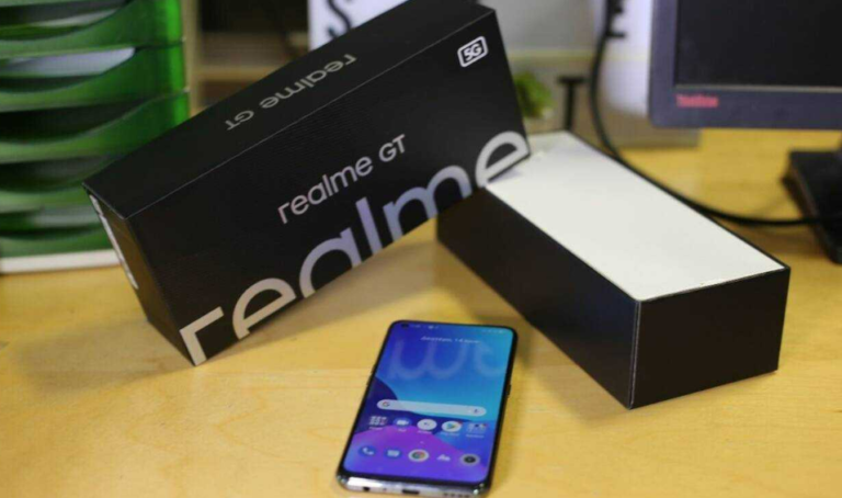 Achieve Perfectly Powered 240W of Charged and LED Power with Realme GT3